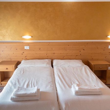 Agritur Al Vigneto Panzió Trento Kültér fotó