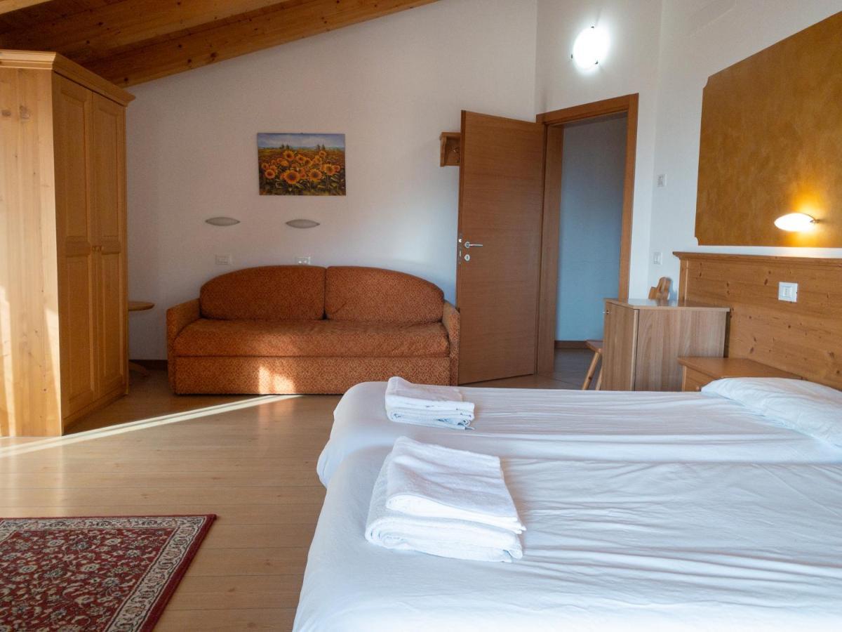 Agritur Al Vigneto Panzió Trento Kültér fotó