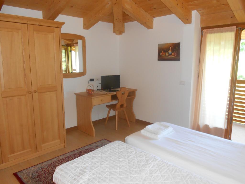 Agritur Al Vigneto Panzió Trento Szoba fotó